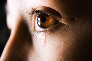 eye crying